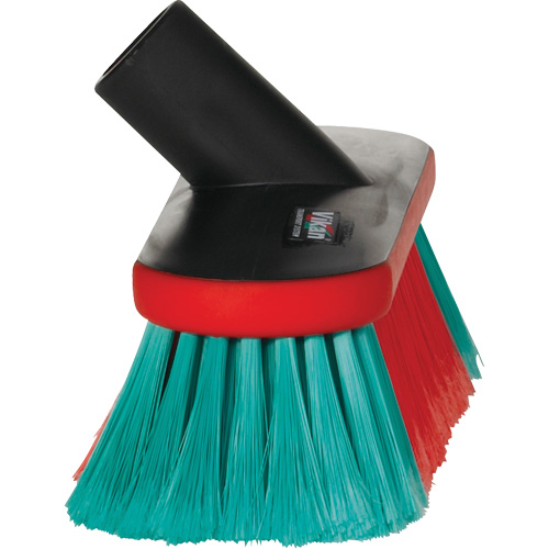 Brosse &agrave; alimentation en eau pour v&eacute;hicules de la s&eacute;rie Transport Seagulf Marine Industries Inc.
