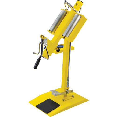 Manual Tire Spreader with Tilting Pedal Seagulf Marine Industries Inc.