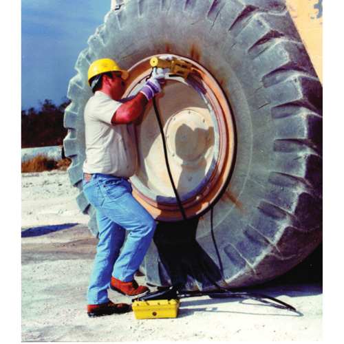 Giant Tire/Earthmover Bead Breaker Kit with 1/2 Gallon Hydraulic Pump Seagulf Marine Industries Inc.