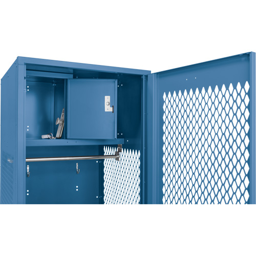 Casier pour &eacute;quipement avec porte, Acier, 24" la x 18" p x 72" h, Bleu fonc&eacute; Seagulf Marine Industries Inc.