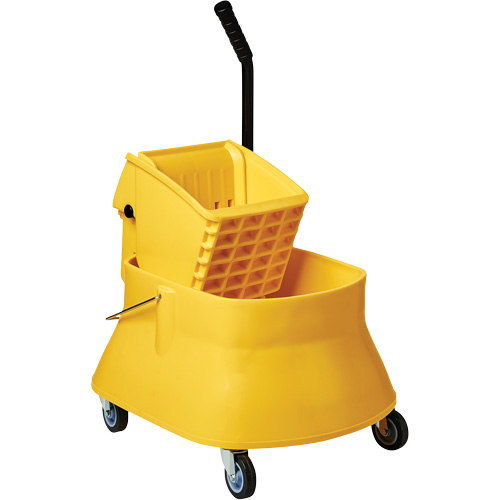 Ensemble de seau pour vadrouille et essoreuse Champ, Pression lat&eacute;rale, 7,5 gal. US (30 pintes), Jaune Seagulf Marine Industries Inc.