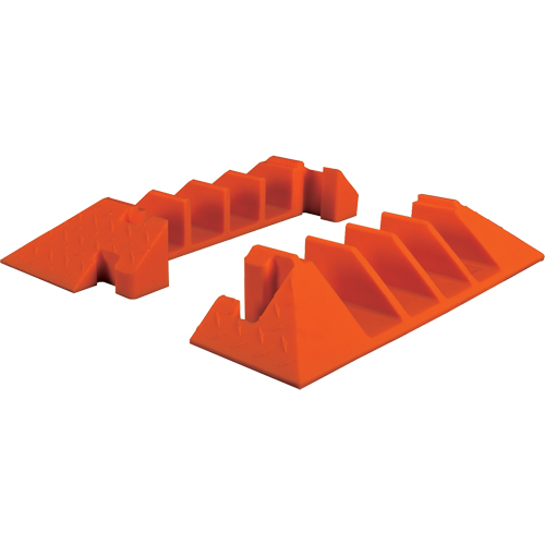 Protecteurs de c&acirc;bles &agrave; 4 canaux Linebacker pour usage g&eacute;n&eacute;ral, capuchons d'extr&eacute;mit&eacute;s Seagulf Marine Industries Inc.