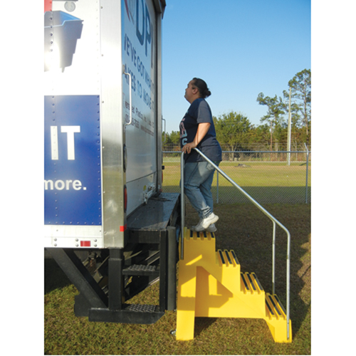 Industrial Step Stool, 4 Steps, 43" x 22-1/2" x 66" High Seagulf Marine Industries Inc.