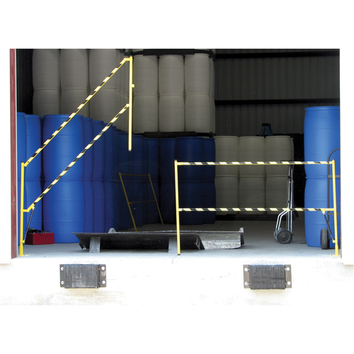 Safety Lift Gate, 10' L x 42-5/8" H, 159" Raised, Yellow Seagulf Marine Industries Inc.
