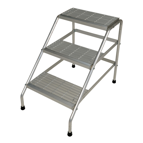 Aluminum Step Stand, 3 Steps, 34-9/16" x 22-13/16" x 30" High Seagulf Marine Industries Inc.
