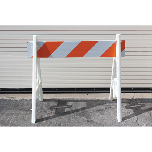 Barricades, En A, 48" lo x 40" h, Orange/Blanc Seagulf Marine Industries Inc.