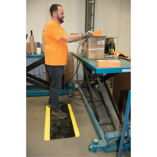 Anti-Fatigue Matting, Diamond, 1-2/3' x 3-1/4' x 3/4", Black/Yellow, Polyurethane Seagulf Marine Industries Inc.