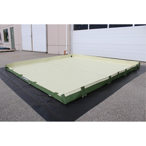 Berme de d&eacute;versement Insta-Berm Easy-Riser, Capacit&eacute; 1122 gal. US, 12' la x 25' lo x 6" h, Support &agrave; charni&egrave;re Seagulf Marine Industries Inc.