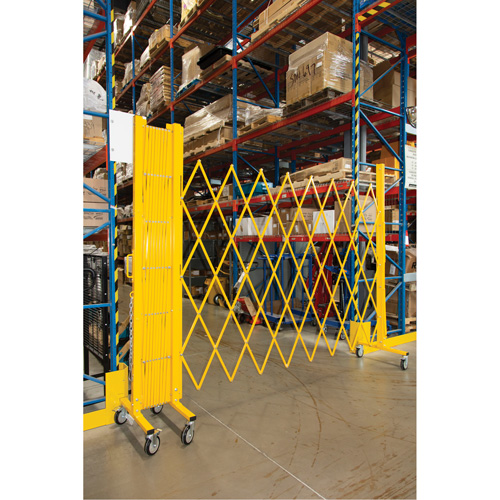 Barri&egrave;re extensible, 84" h x 20' lo, Jaune Seagulf Marine Industries Inc.