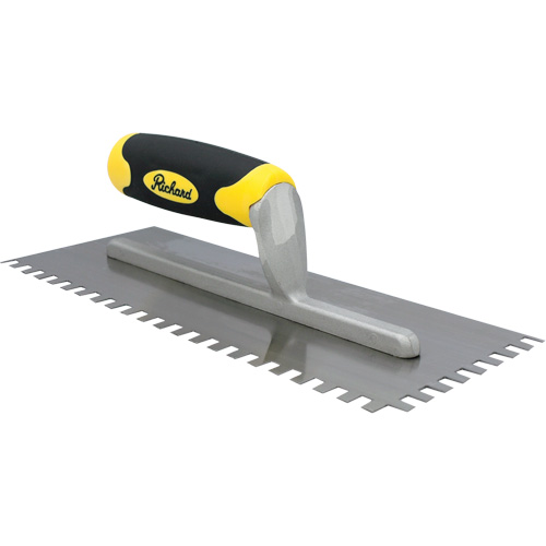 Truelles dent&eacute;es avec prise Ergo-Grip pour lapplication des adh&eacute;sifs Seagulf Marine Industries Inc.