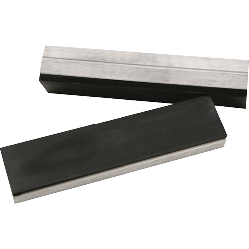 Accessoires pour &eacute;taux - Prot&egrave;ge-m&acirc;choires Magnefix &agrave; surface caoutchout&eacute;e Seagulf Marine Industries Inc.
