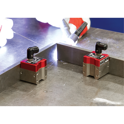 Mag90 On/Off Magnetic Squares, 1-1/2" L x 1-1/2" W x 2-3/4" H, 150 lbs. Seagulf Marine Industries Inc.