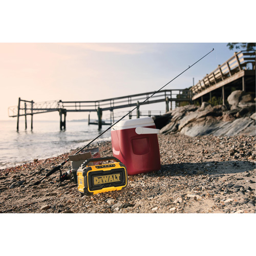 Max Jobsite Bluetooth&reg; Speaker (Tool Only), Lithium-Ion, 12 V/20 V Seagulf Marine Industries Inc.