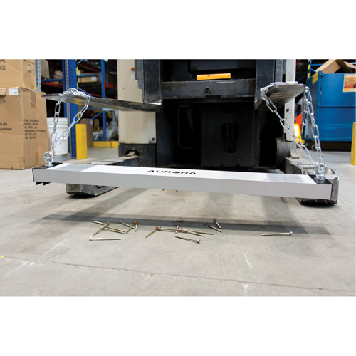 Balais de cour magn&eacute;tique, 36" la Seagulf Marine Industries Inc.