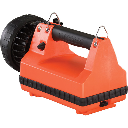 Lanterne avec syst&egrave;me de montage pour v&eacute;hicule E-Spot LiteBox, DEL, 540 lumens, 7 hres de fonctionnement, piles Rechargeable, Compris Seagulf Marine Industries Inc.