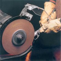 Scotch-Brite Cut & Polish Wheels, 6" Dia. x 1" W, 1" Arbor, Aluminum Oxide Seagulf Marine Industries Inc.