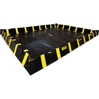 Bermes de confinement avec supports int&eacute;rieurs de parois QuickBerm , Capacit&eacute; 2990 gal. US, 20' la x 20' lo x 12" h, Support &agrave; encliqueter Seagulf Marine Industries Inc.