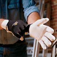 Anti-Vibration Air Glove&reg;, Size Medium, Pearl Leather Palm Seagulf Marine Industries Inc.