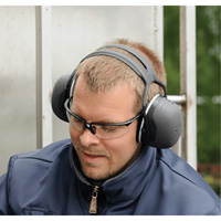 Peltor Electrically Insulated Earmuffs, Cap Mount, 31 NRR dB Seagulf Marine Industries Inc.
