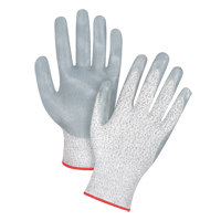 Gants haute performance r&eacute;sistants &agrave; la coupe, Taille Petit/7, Calibre 13, Rev&ecirc;tement Nitrile, Enveloppe en PEHP, ANSI/ISEA 105 niveau 4/EN 388 niveau 5 Seagulf Marine Industries Inc.