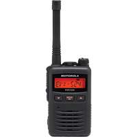 Radio portative de s&eacute;rie EVX-S24, Bande UHF, 256 canaux, Port&eacute;e 200 000 pi² Seagulf Marine Industries Inc.